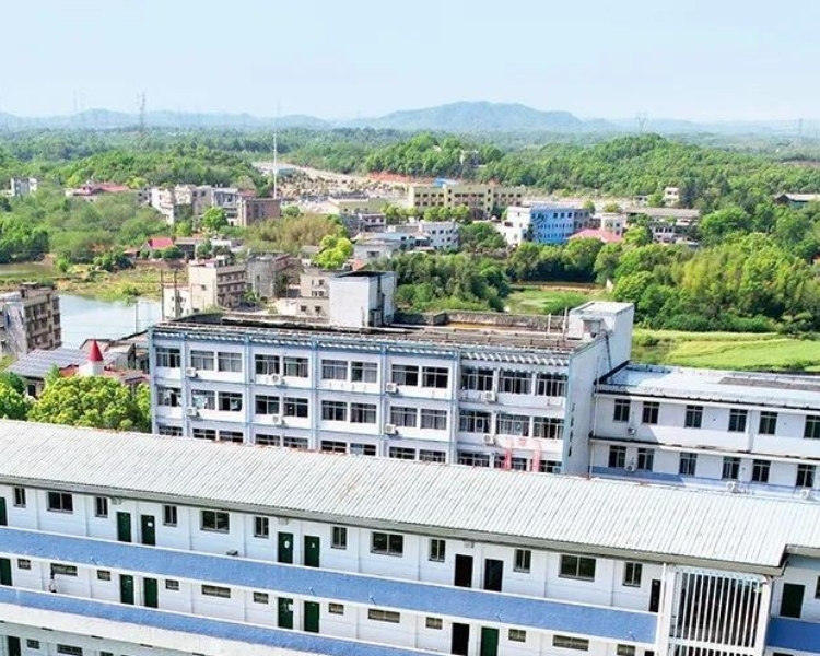 HN湘潭科技职业技术学校06.jpg