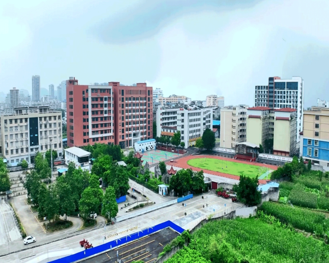 GX河池市宜州区职业教育中心18.jpg