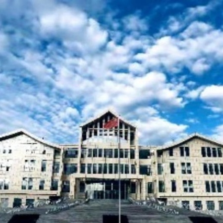 阿勒泰地区职业技术学校
