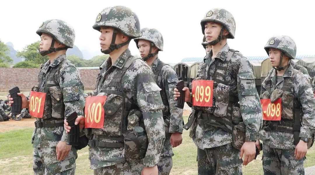 高考后报定向军士，还是入伍考士官学校？这篇给你答案→02.jpg